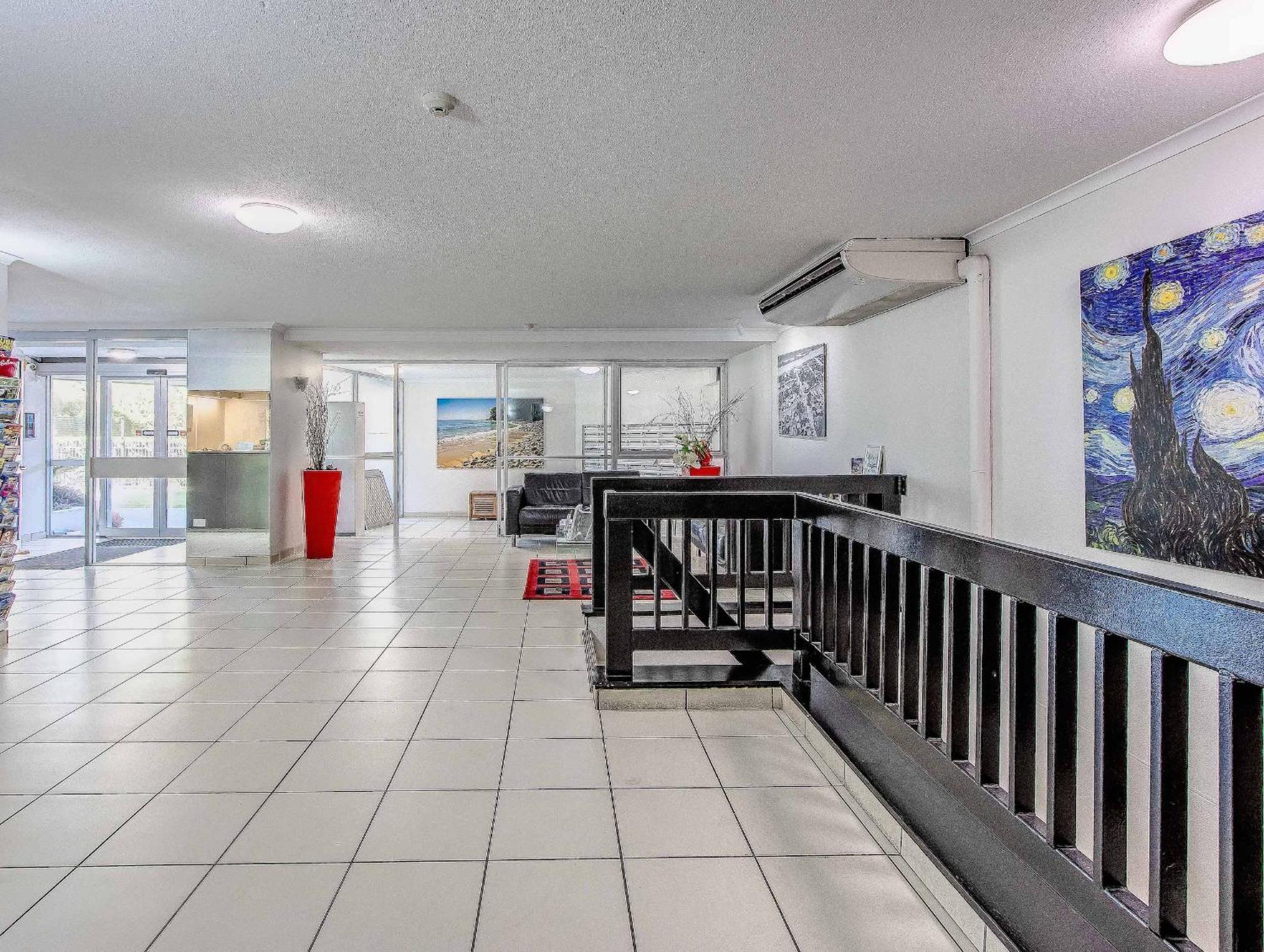 גולד קוסט Baronnet Apartments מראה חיצוני תמונה