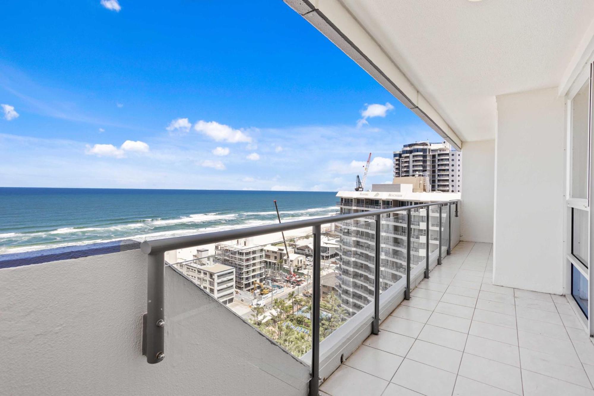גולד קוסט Baronnet Apartments מראה חיצוני תמונה
