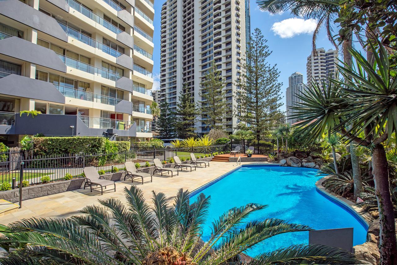 גולד קוסט Baronnet Apartments מראה חיצוני תמונה